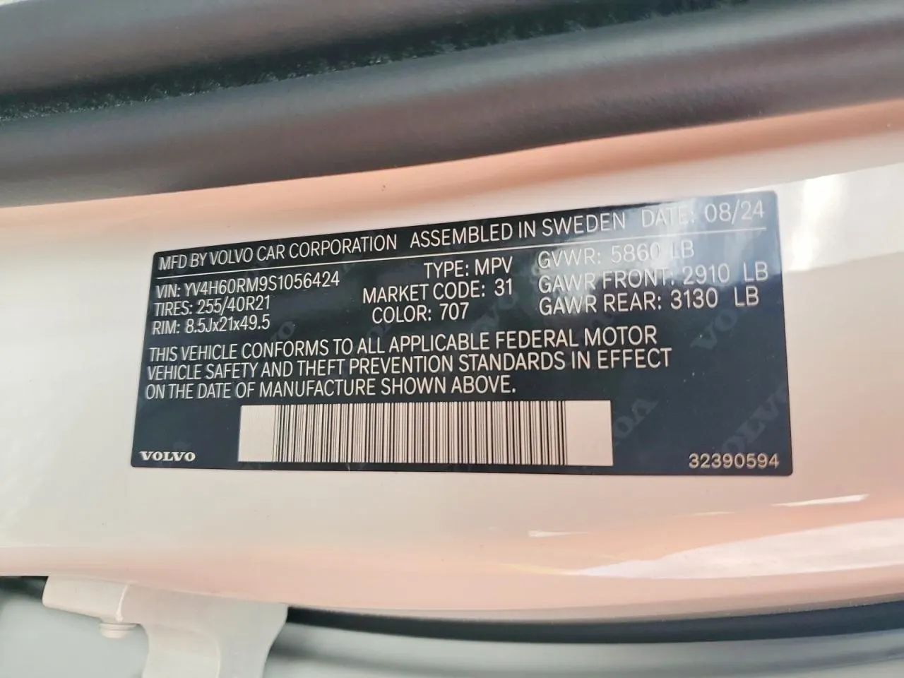 2025 Volvo XC60 Plug-In Hybrid Ultra