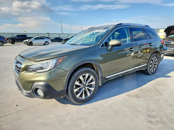 2018 Subaru Outback Touring