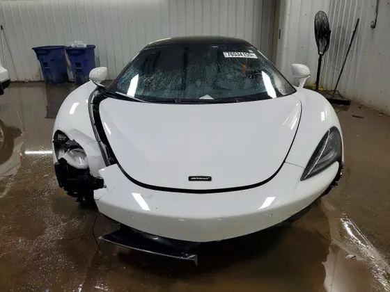 2018 McLaren 570S