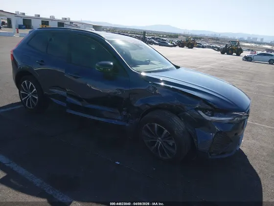 2025 Volvo XC60 Plus