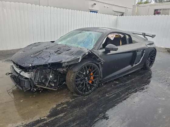 2017 Audi R8 Coupe V10 plus