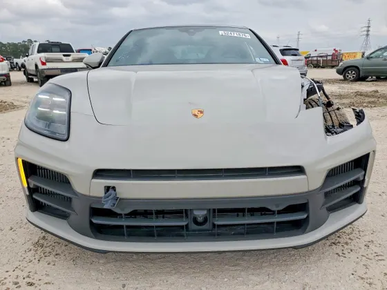 2025 Porsche Panamera