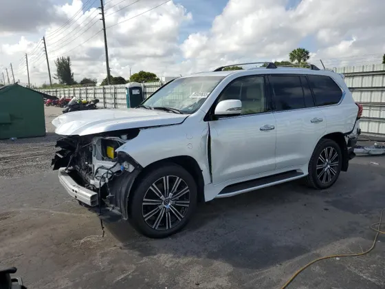2020 Lexus LX LX 570