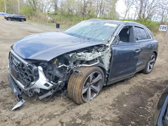 2025 Audi SQ8 Prestige