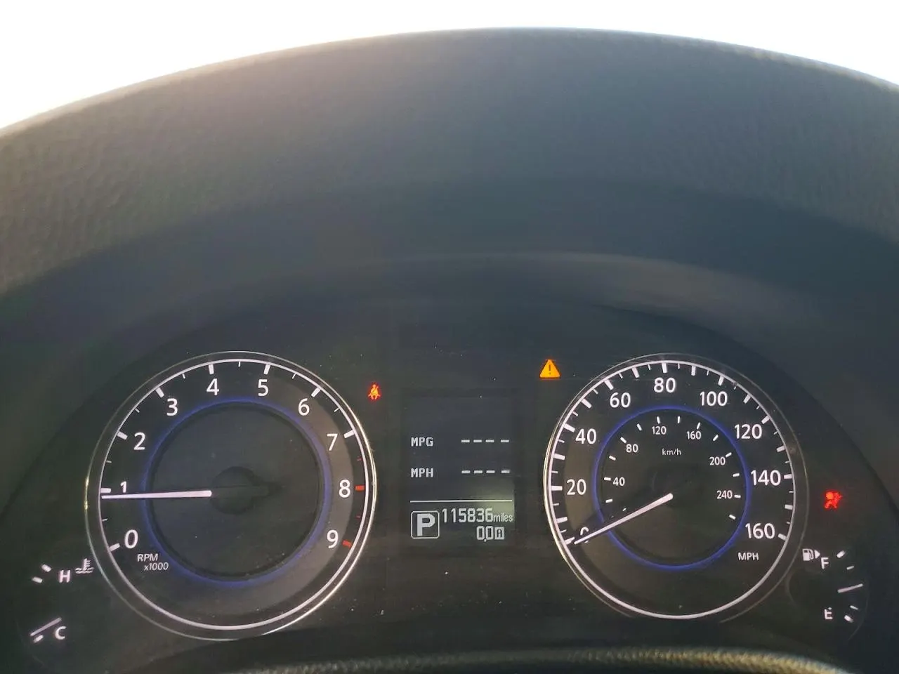 2015 INFINITI Q60 Convertible