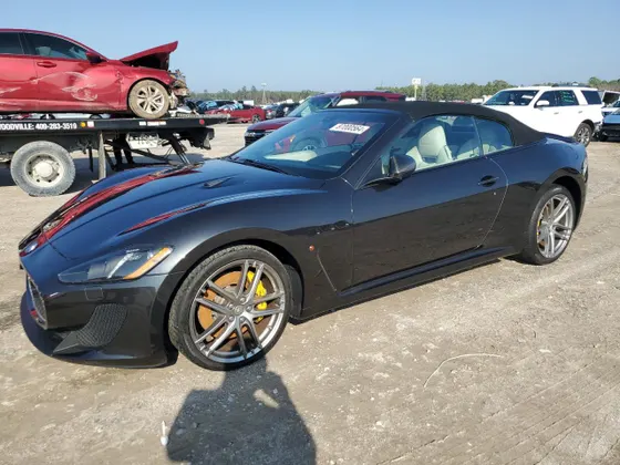 2017 Maserati GranTurismo Convertible Sport
