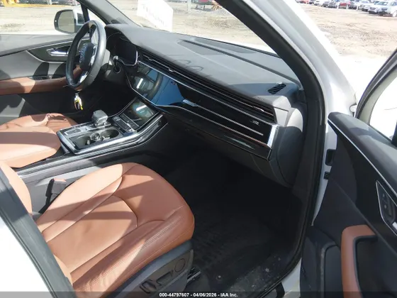 2020 Audi Q7 Premium Plus