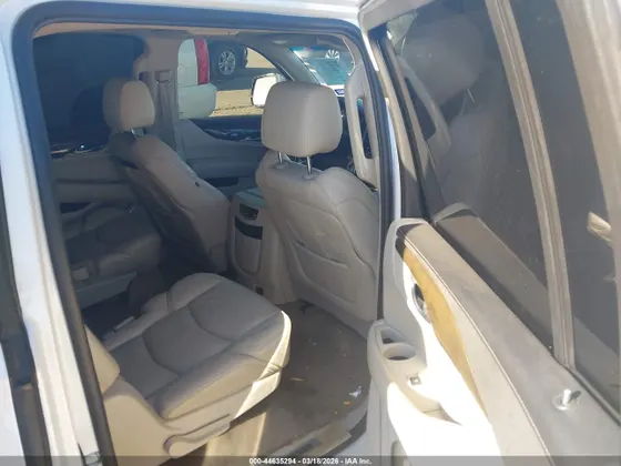 2019 Cadillac Escalade ESV Luxury