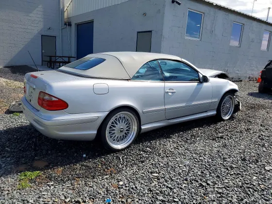 2003 Mercedes-Benz CLK-Class 4.3L