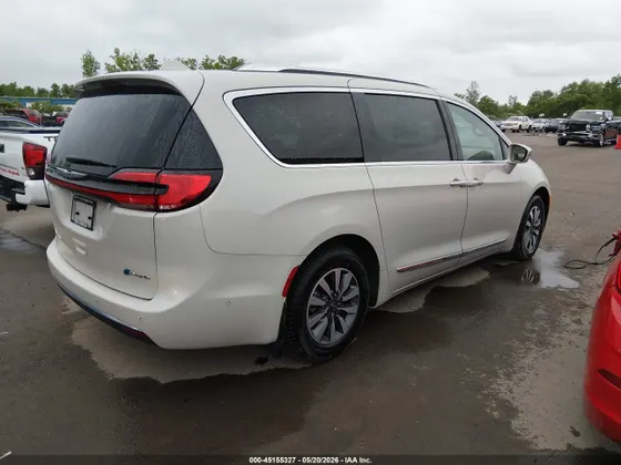 2021 Chrysler Pacifica Hybrid Limited
