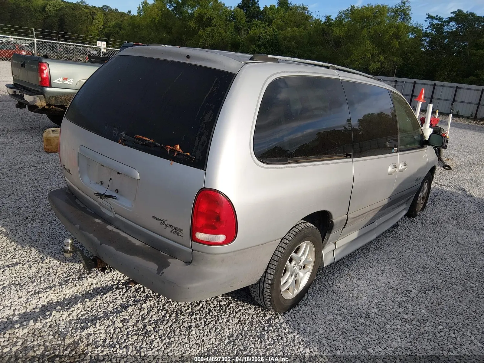 1999 Plymouth Voyager Grand SE