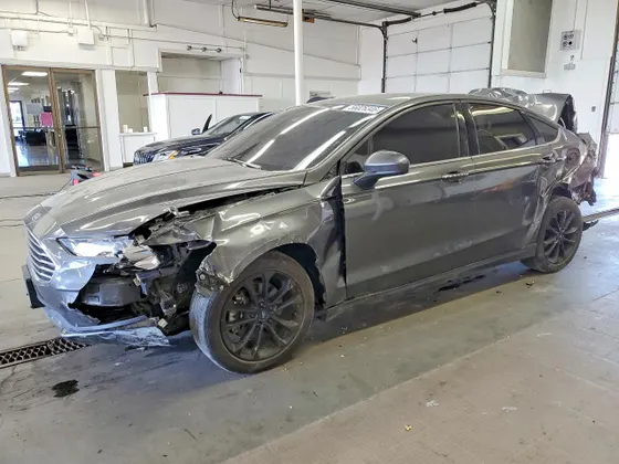 2020 Ford Fusion Hybrid SE