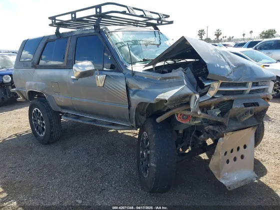 1987 Toyota 4Runner Deluxe