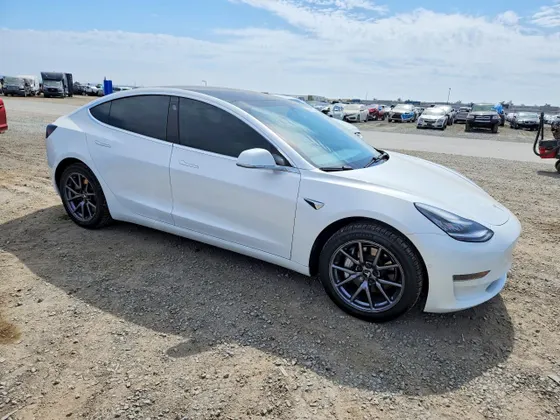 2020 Tesla Model 3 Standard Range Plus