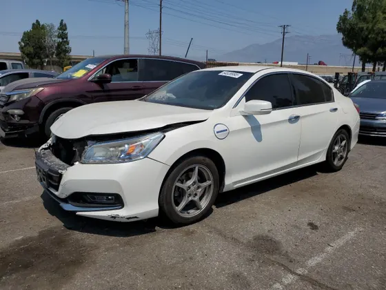 2014 Honda Accord Plug-in Hybrid PLUG-IN HYBRID