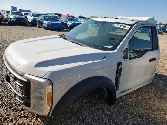2023 Ford Super Duty F-550 DRW XL