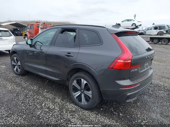 2025 Volvo XC60 Plug-In Hybrid Core