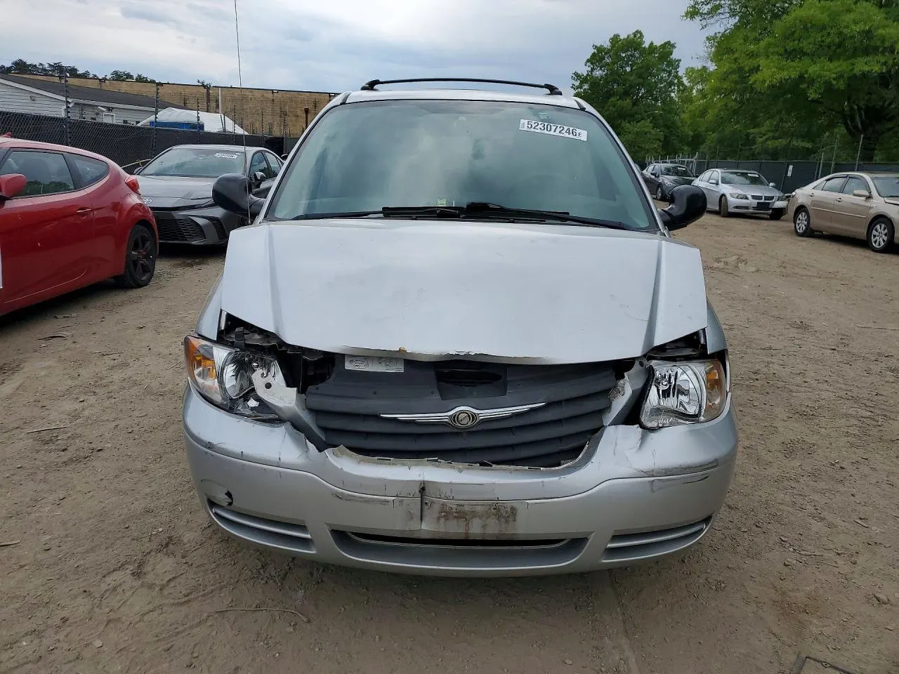 2006 Chrysler Town & Country SWB TOWN & COUNTRY