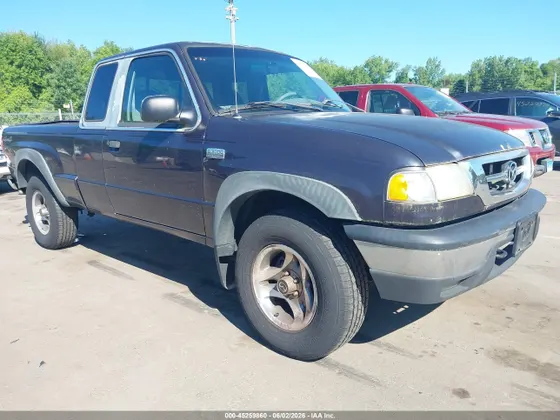 2002 Mazda B-Series 4WD Truck SE
