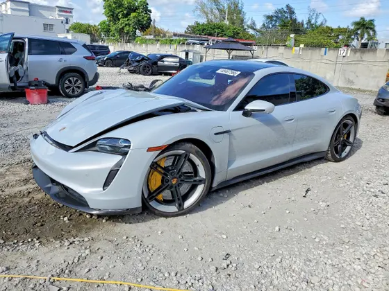 2021 Porsche Taycan Turbo