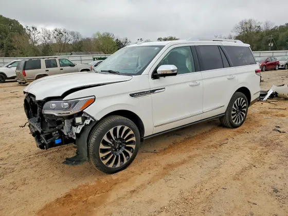 2024 Lincoln Navigator Black Label