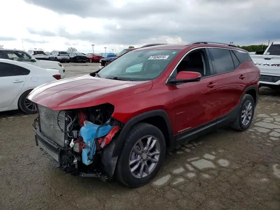 2023 GMC Terrain SLT