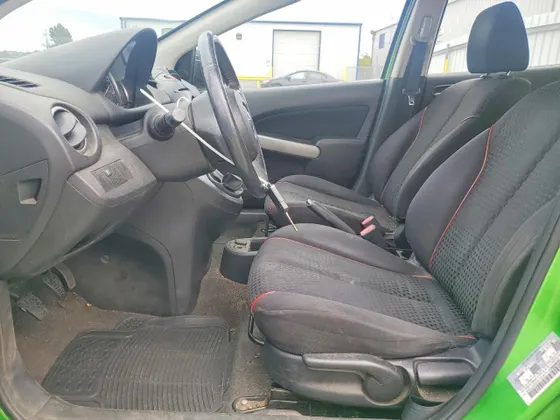 2012 Mazda Mazda2 Touring