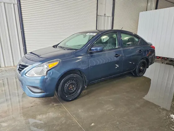 2016 Nissan Versa S