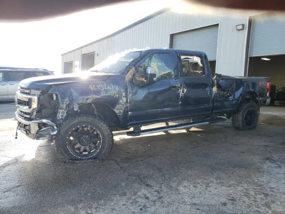 2022 Ford F-350 SUPER DUTY