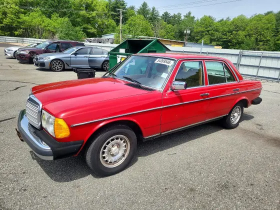 1983 Mercedes-Benz 300 Series 300D-T