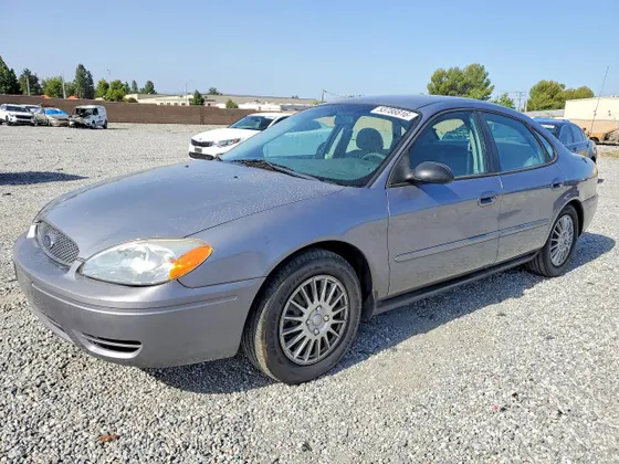 2006 Ford Taurus SE