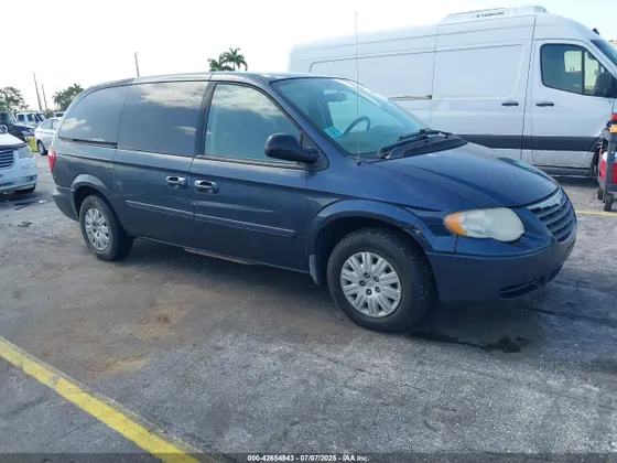 2007 Chrysler VAN LX