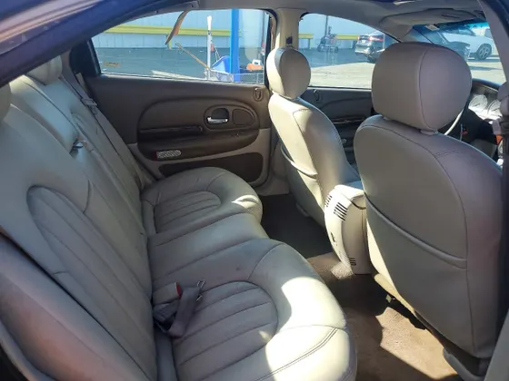 2000 Chrysler 300M