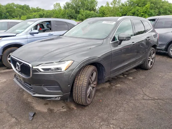 2018 Volvo XC60 Momentum