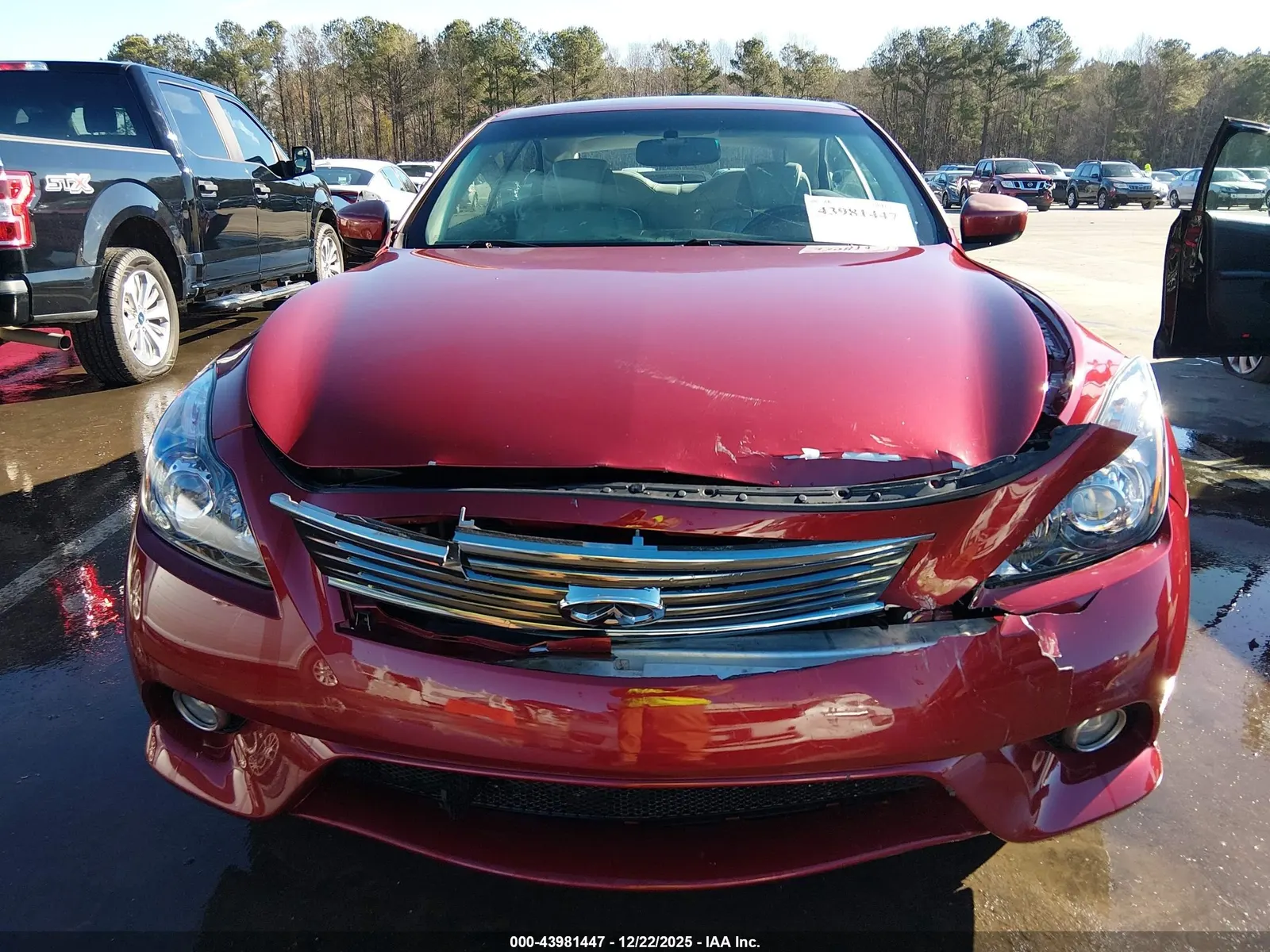2014 INFINITI Q60 Convertible