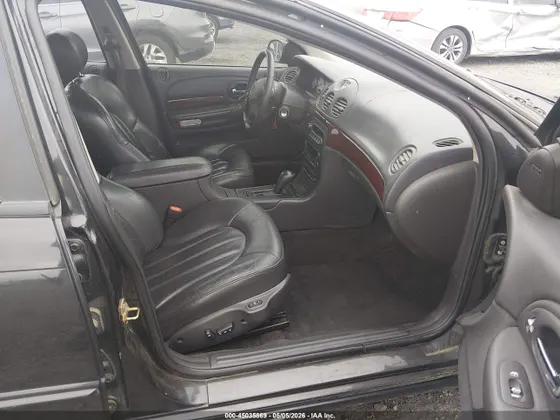 2000 Chrysler 300M