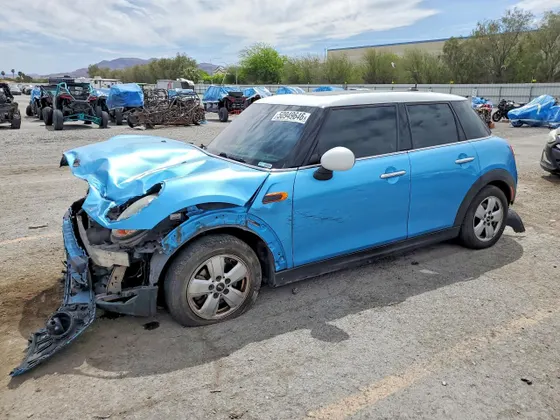 2015 MINI Cooper Hardtop 4 Door COOPER