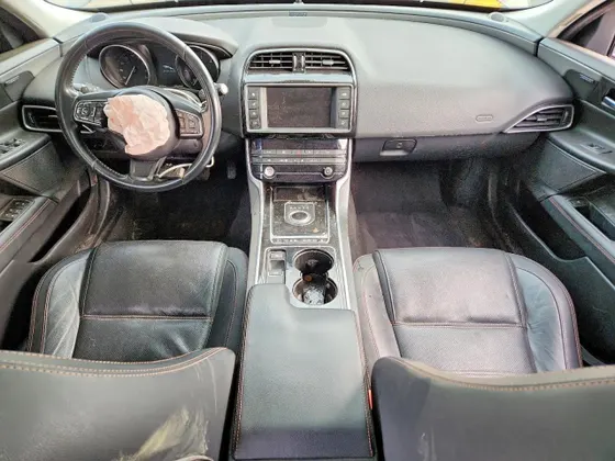 2017 Jaguar XE