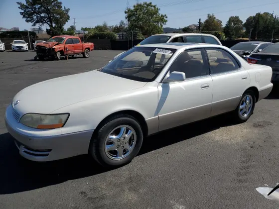1993 Lexus ES 300 300