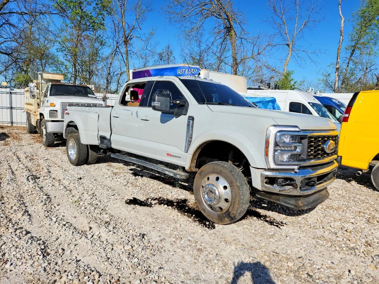 2025 Ford Super Duty F-450 DRW LARIAT