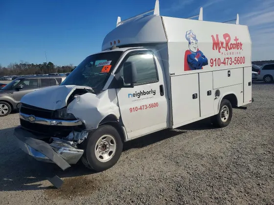 2019 Chevrolet Express Commercial Cutaway EXPRESS G3500