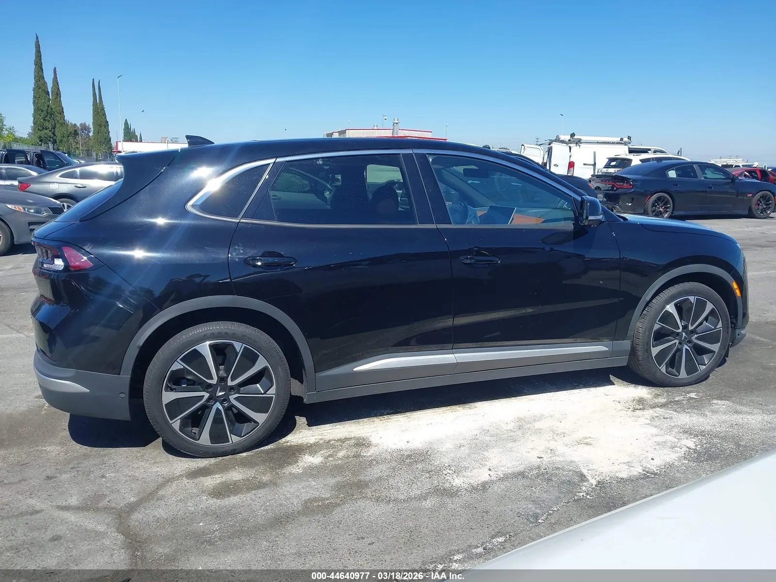 2023 VinFast VF 8 Plus