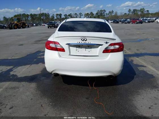 2012 INFINITI M56