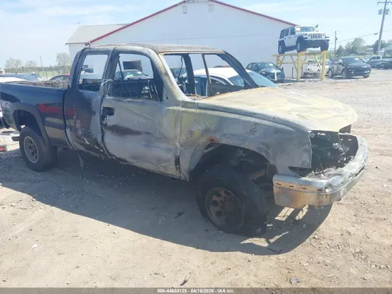 2003 Chevrolet Silverado 2500HD LS