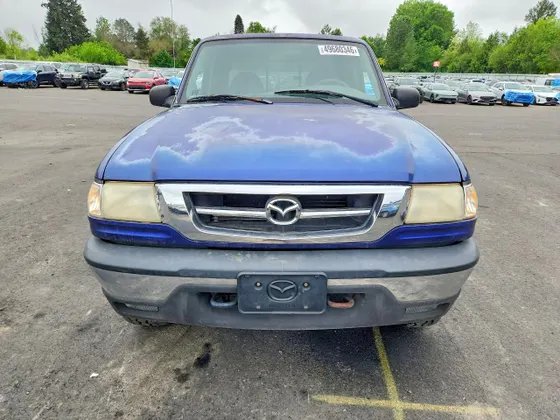 2001 Mazda B-Series 4WD Truck SE