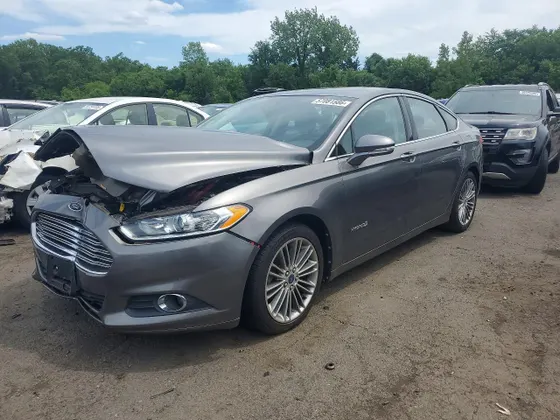 2013 Ford Fusion SE Hybrid
