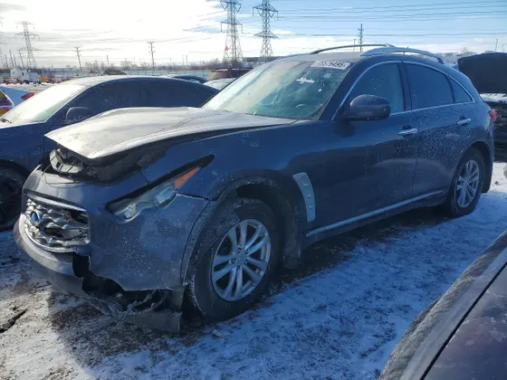 2011 INFINITI FX35