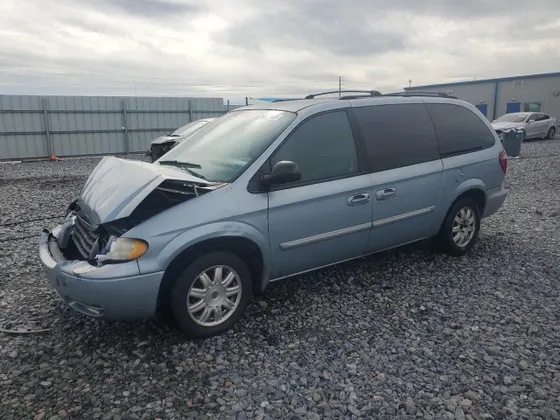 2006 Chrysler Town & Country LWB Touring