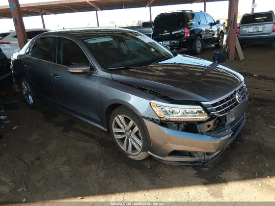 2017 Volkswagen Passat 1.8T SE w/Technology