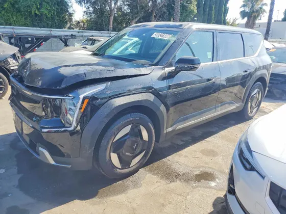 2026 Kia EV9 Light Long Range